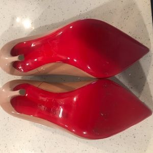 Nude Christian Louboutin Pointed Red-Sole Pump